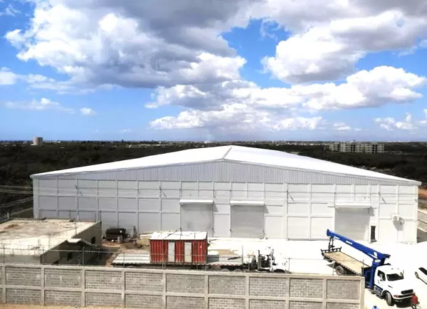 otros inmuebles - Nave 2,600 mts Industrial en Boca Chica 1