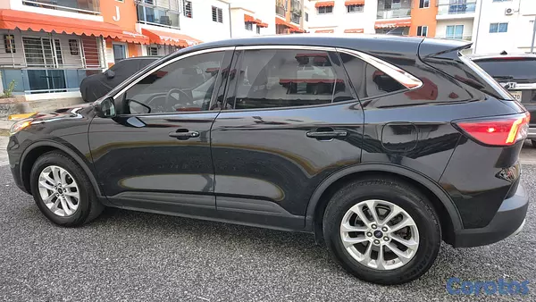 jeepetas y camionetas - Ford Escape SE 2020 4