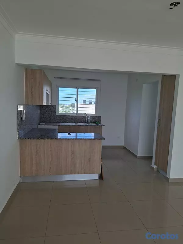 apartamentos - 🏡 Apartamento en Alquiler con Terraza Privada y Pi 3