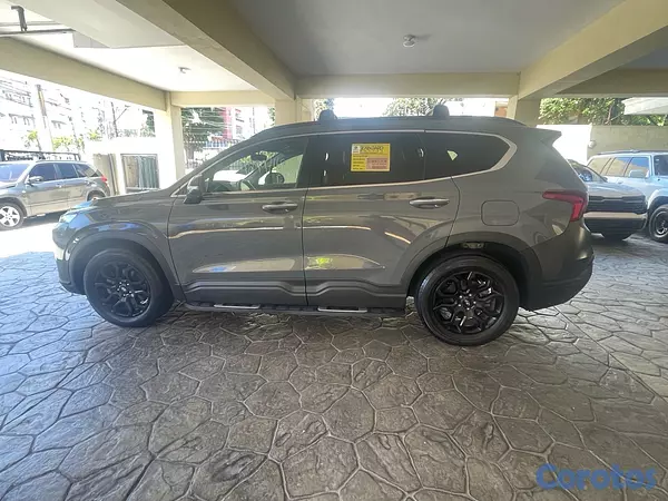 jeepetas y camionetas - Hyundai Santa Fe XRT 2022 9