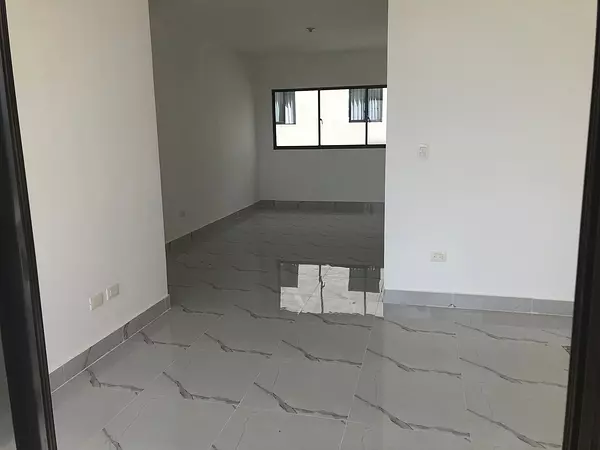 apartamentos - Apartamento Completamente Nuevo en Los Rieles, 3er Nivel  3