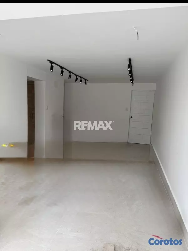 oficinas y locales comerciales - Local comercial de 55mt2 en alquiler en Piantini 3