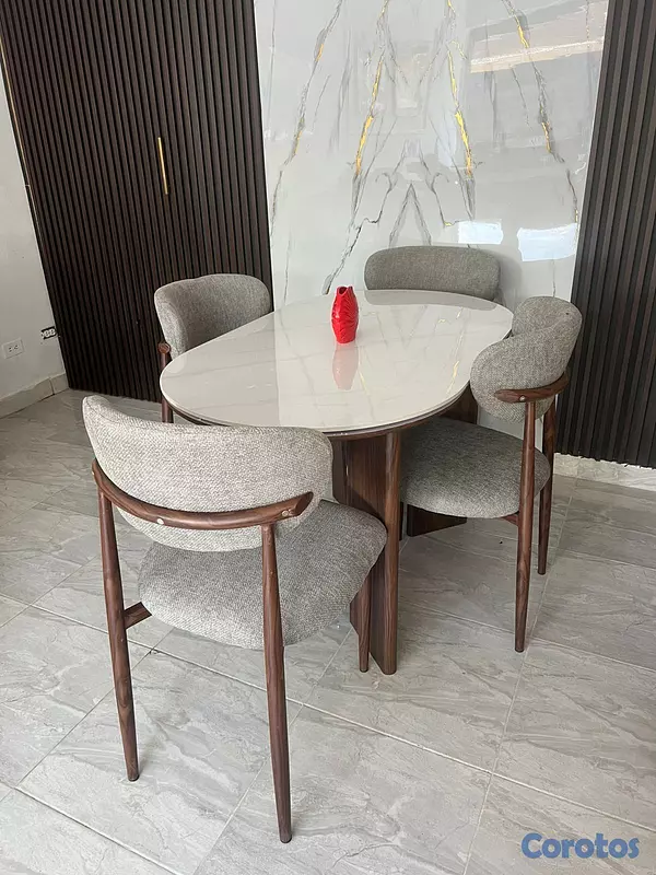 muebles y colchones - Juego de comedor importado de 4 sillas 3