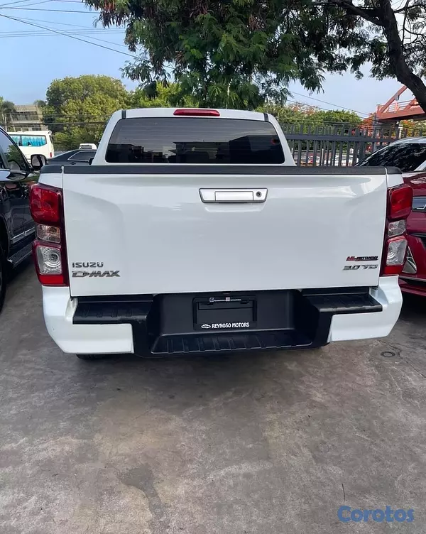 jeepetas y camionetas - ISUZU DMAX 2024 4