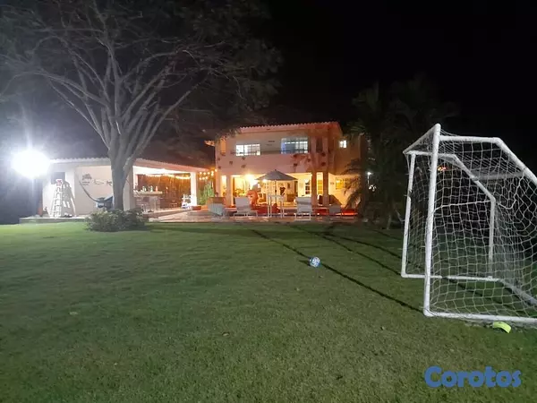 casas vacacionales y villas - Hermosa Villa en Juan Dolio  7
