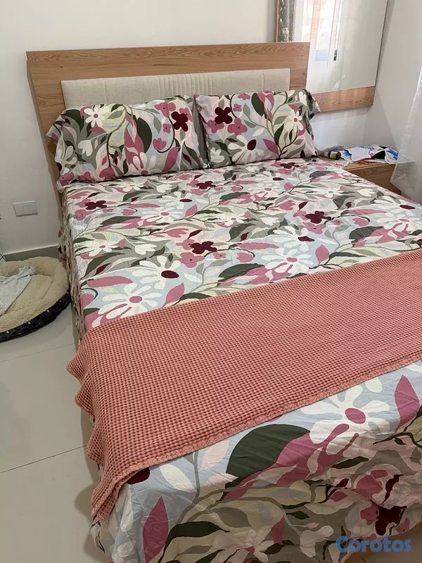 muebles y colchones -  cama y mesita de noche 2