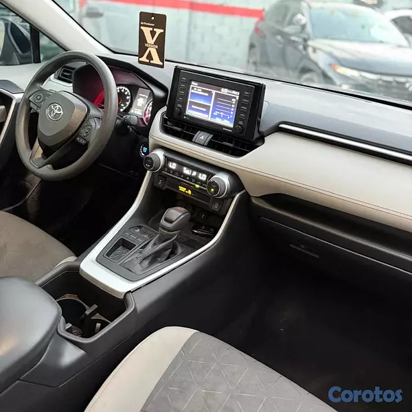 jeepetas y camionetas - TOYOTA RAV4 XLE 2022 8