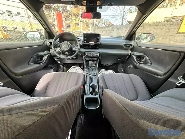 carros - Toyota Yaris 2022 8