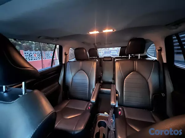 jeepetas y camionetas - Toyota Highlander XLE AWD 2020 Versión Americana 2