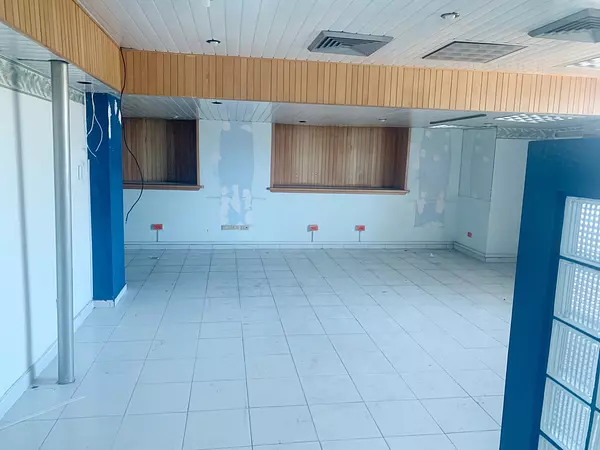 oficinas y locales comerciales - Local en Piantini  5