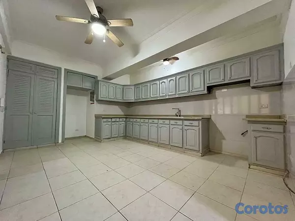 apartamentos - Alquiler  Bella Vista, Santo Domingo D.N. US$ 1,600 8