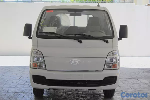camiones y vehiculos pesados - Hyundai H-100 2