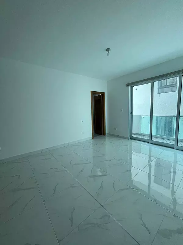 apartamentos - Apartamento en Torre con Area Social, Urb. Thomen 7