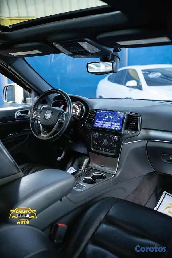 jeepetas y camionetas - Jeep Grand Cherokee Limited 4x4 2018 Clean Carfax 9
