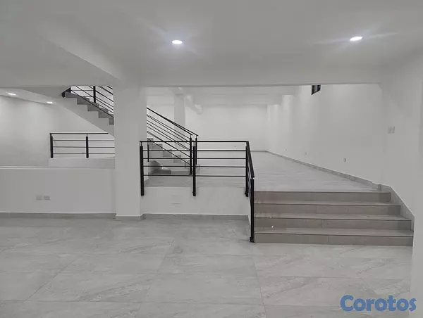 oficinas y locales comerciales - EDIFICIO COMERCIAL DE 2 NIVELES / 740 M2 MAS AZOTE 6