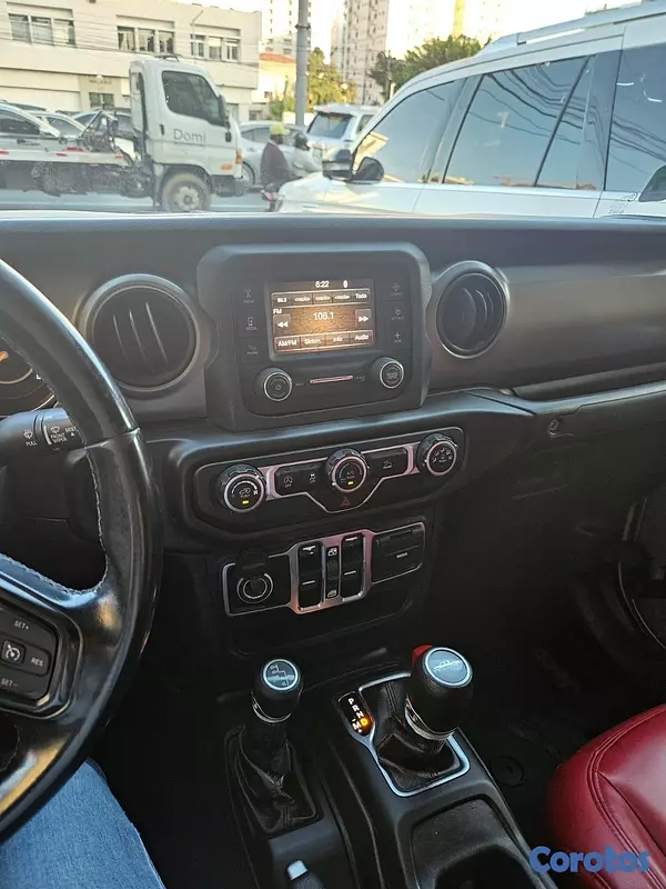 jeepetas y camionetas - Jeep Gladiator Sport 4