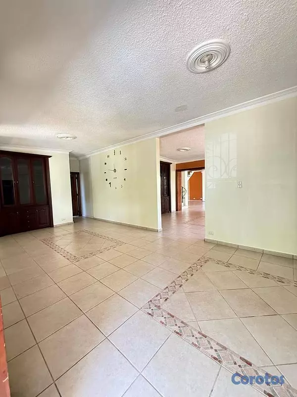 casas - Alquiler de Casa en Los Prados 5