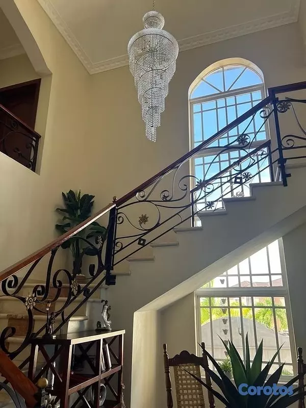 casas vacacionales y villas - Villa Premium con piscina y seguridad 3