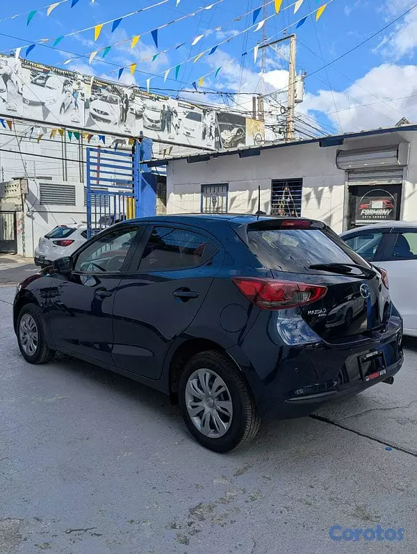 carros - MAZDA DEMIO 3
