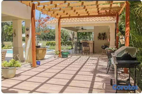 casas vacacionales y villas - villa de dos niveles con vista al campo de golf 9