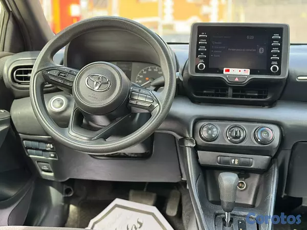 carros - Toyota Yaris 2022 9