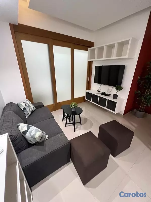 apartamentos - vendo amueblado piso 10 serralles una habitación parqueo baño área lavado  2