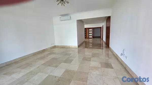 apartamentos - alquiló la Esperilla piso 8 tres habitaciones con baño tres parqueos balcón  7