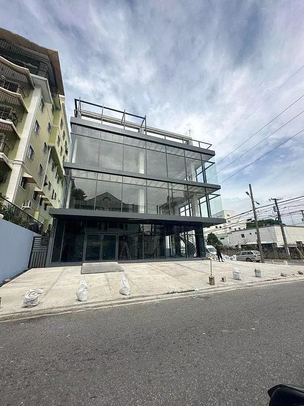 oficinas y locales comerciales - Local corporativo y comercial 3