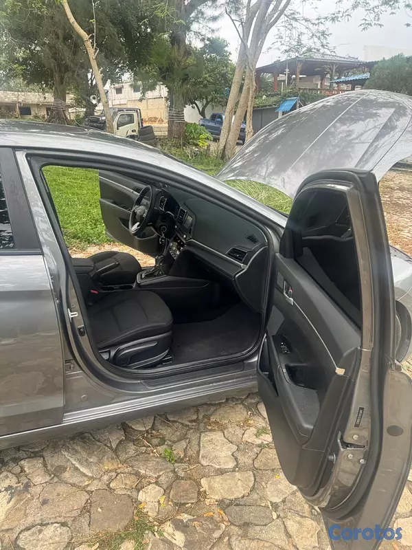 carros - Hyundai Elantra 2020 6