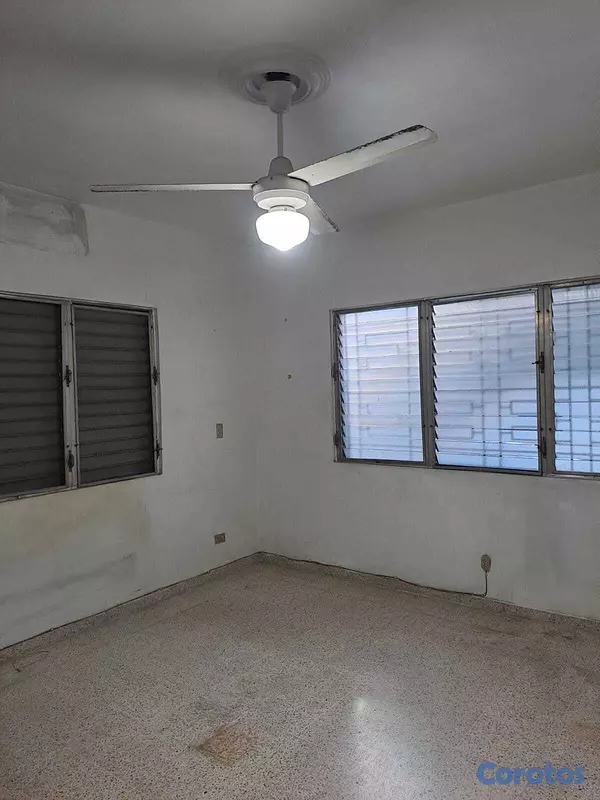 casas - USOS IDEALES: PARA VIVIENDAS, LOCALES OFICINAS O D 8