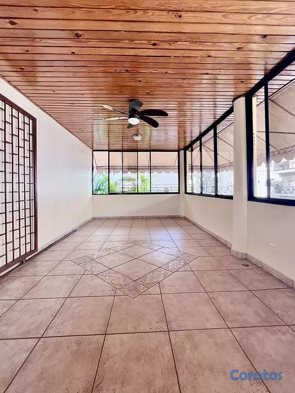 casas - Casa de 4 habitaciones 4 baños en alquiler para ne 11