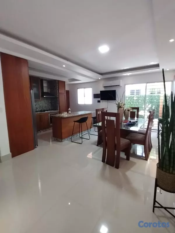 casas - CASA EN VENTA - SANTIAGO. 4