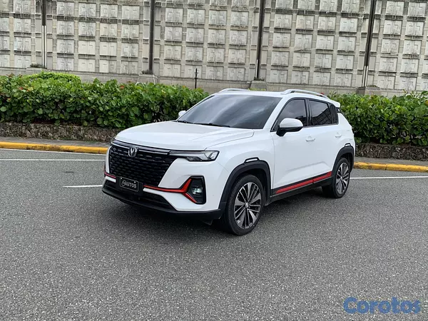 jeepetas y camionetas - Changan CS35 Plus, excelente estado, cómoda, moderna y lista para usar. 9