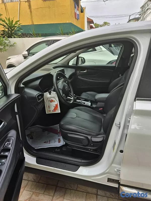jeepetas y camionetas - Hyundai Santa Fe 2019 Blanca 4