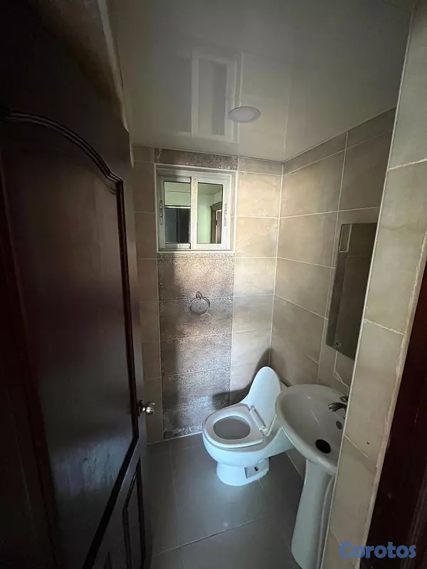 apartamentos - Amplio Apartamento en Alquiler – Bella Vista. 6to nivel. 8