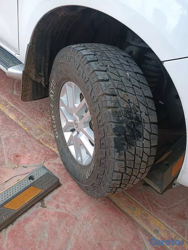 jeepetas y camionetas - esta en optimax condiciones de todos los lados  7