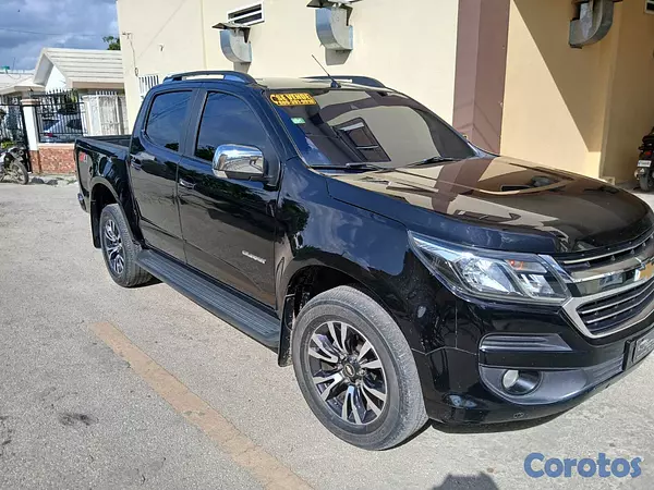jeepetas y camionetas - Venta de Chebrolet colorodo z71 (2020) 11