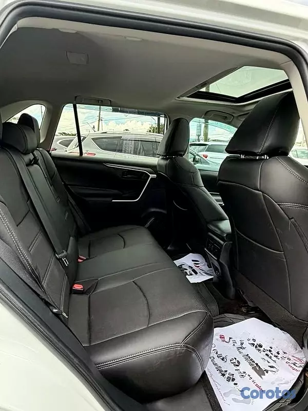 jeepetas y camionetas - Toyota RAV4 XLE Premium 2023 10