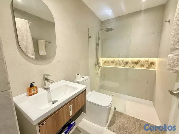 apartamentos - vendo piso 6 urbanización real tres habitaciones 2.5 baños dos parqueos paralelo 2