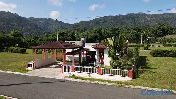 casas vacacionales y villas -  vendo Villa en Jarabacoa totalmente Amueblada, ubicación privilegiada 
 3