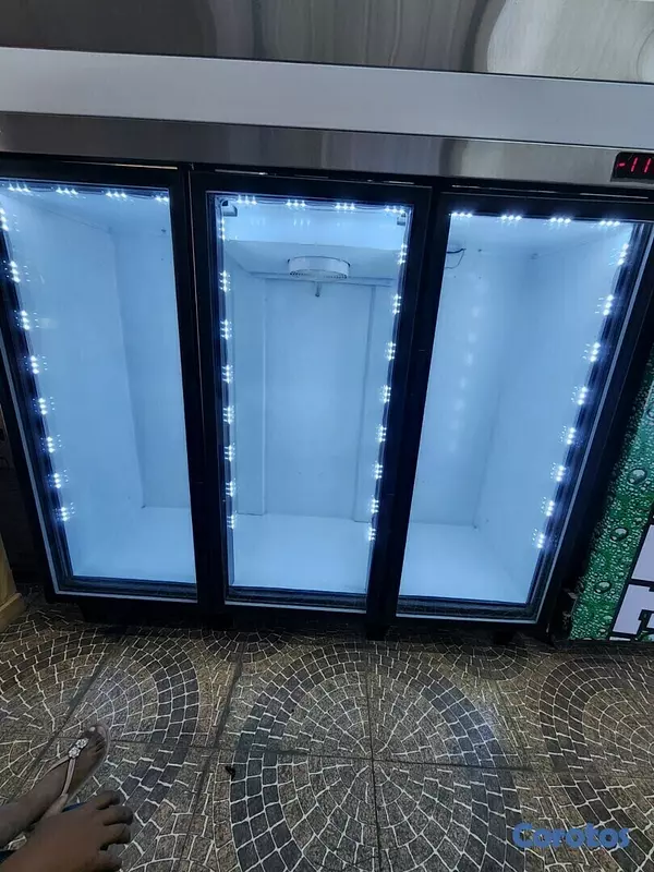 equipos profesionales - Freezer Refrigerador Conservador Farco de 3 puertas exhibidoras de cristal 4