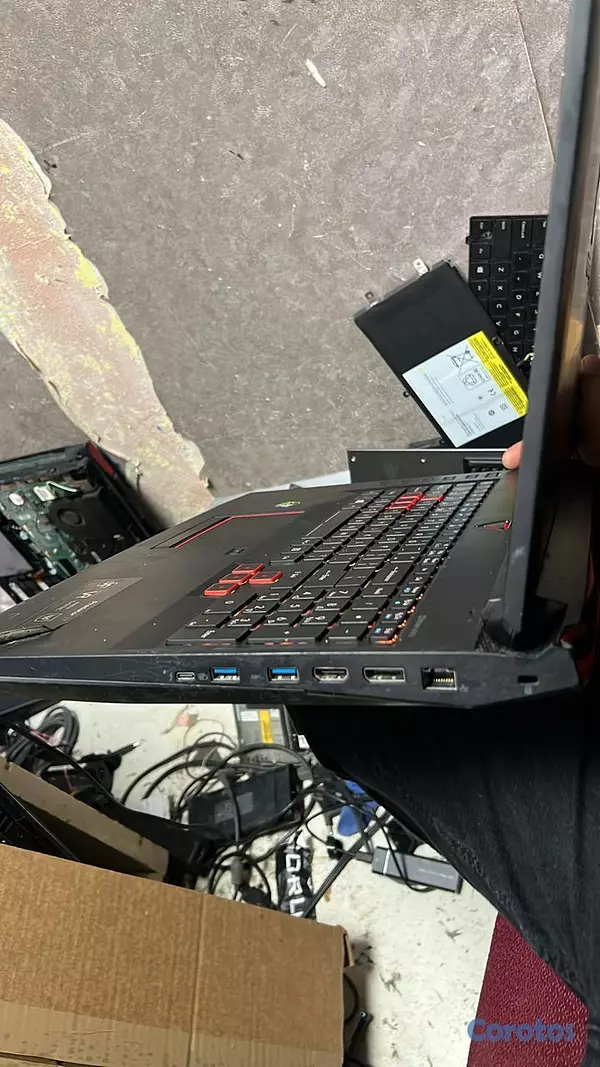 computadoras y laptops - Laptop Acer Predator 17 Intel i7-6800H@2,60ghz/Nvi 6