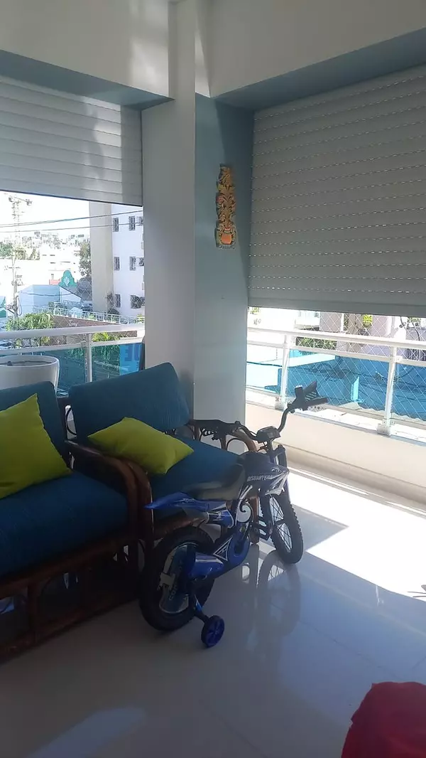 apartamentos - Evaristo Morales.Lujoso apto 178mtsNivel 33 HabMantenimient 1