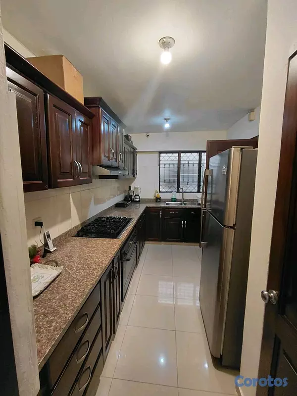 apartamentos - Ph 280 M2 En El Cacique Avenida Independencia 3 Hab 2 parqueos 4to piso
 4