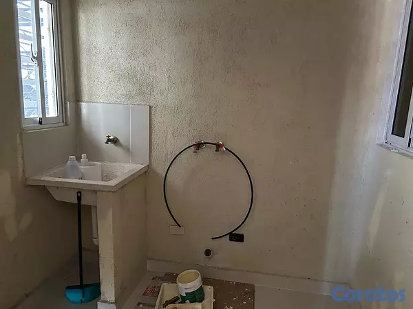apartamentos - Alquiler Aparamento 2do Nivel, Res. Quintas de Parque. Jacobo Majluta. 9