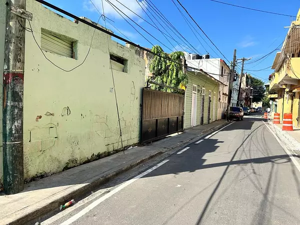 solares y terrenos - Casa / Solar en ZONA COLONIAL 2