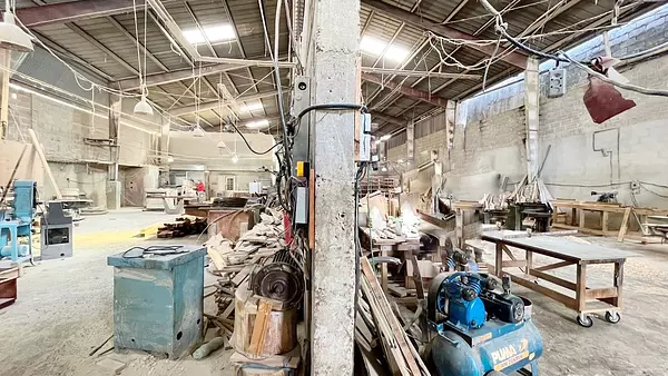 oficinas y locales comerciales - nave en herrera en venta  4