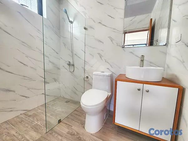 apartamentos - APARTAMENTO SEGUNDO NIVEL PROXIMO LAS DIANAS SANTI 5