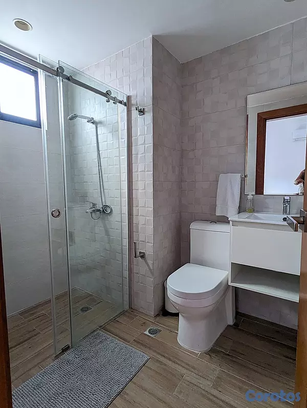 penthouses - Naco. Encantador penthouse de 3 niveles, 2 hab + a 8