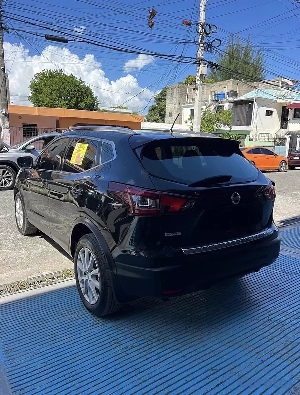 jeepetas y camionetas - Nissan Rogue Sport 2020 9